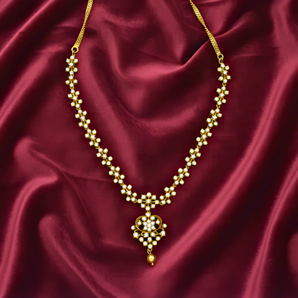 DIAMOND NECKLACE-DIAMOND ORNAMENT-N Gopaldaas Jewellers-NGJ
