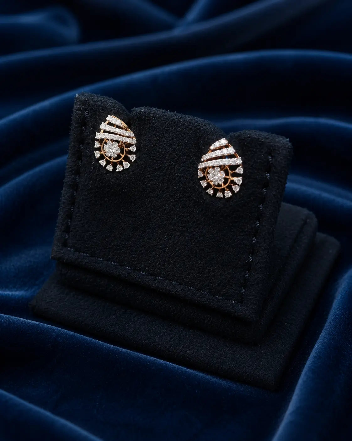 0.46 Carat Elegant Designer Studs
